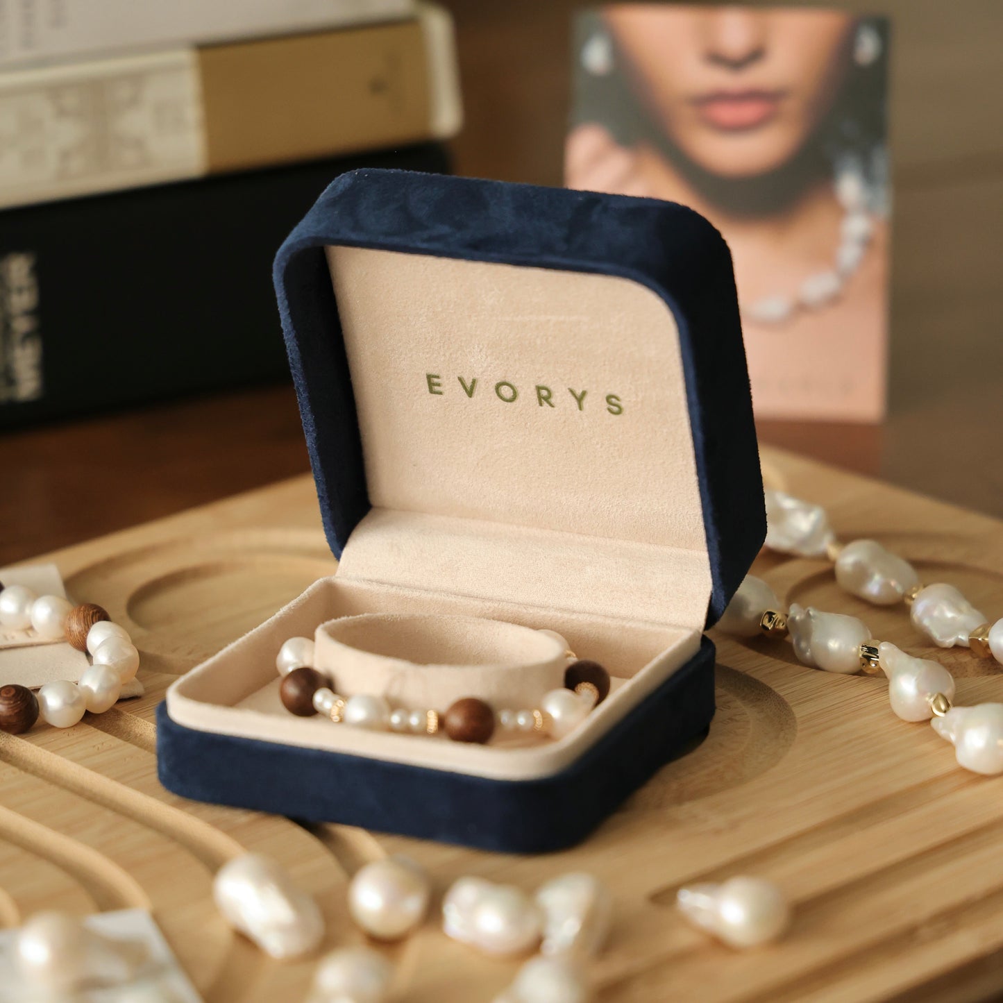 Elida Bracelet - 10mm AA Freshwater Pearl